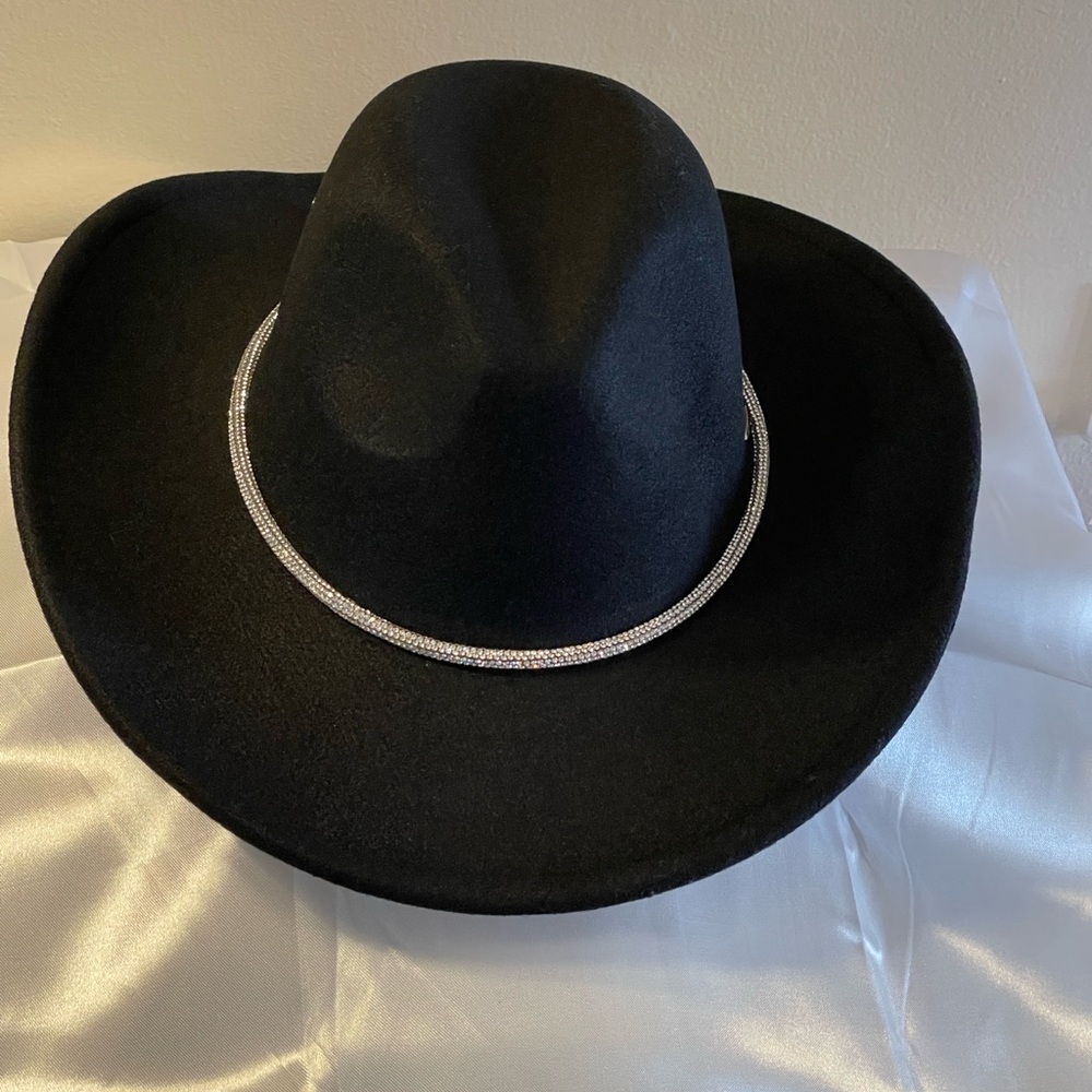 Black Crystal Cowboy Hat – Full Rhinestone Band, Beyoncé-Level Sparkle! NWT✨ - Picture 7 of 16